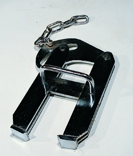Pallet Pullers catalog equipment view