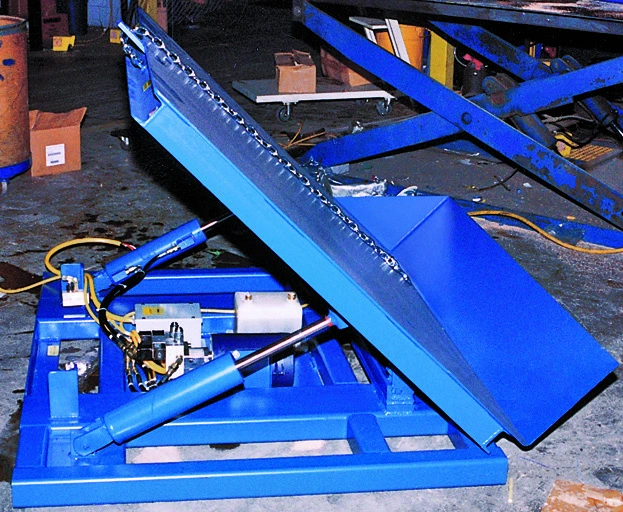 Hinge & Sliding Tilt Tables catalog equipment view